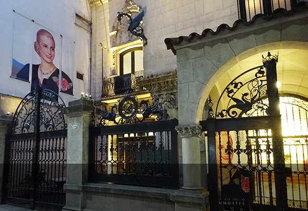 EVITA PER&Oacute;N TOUR